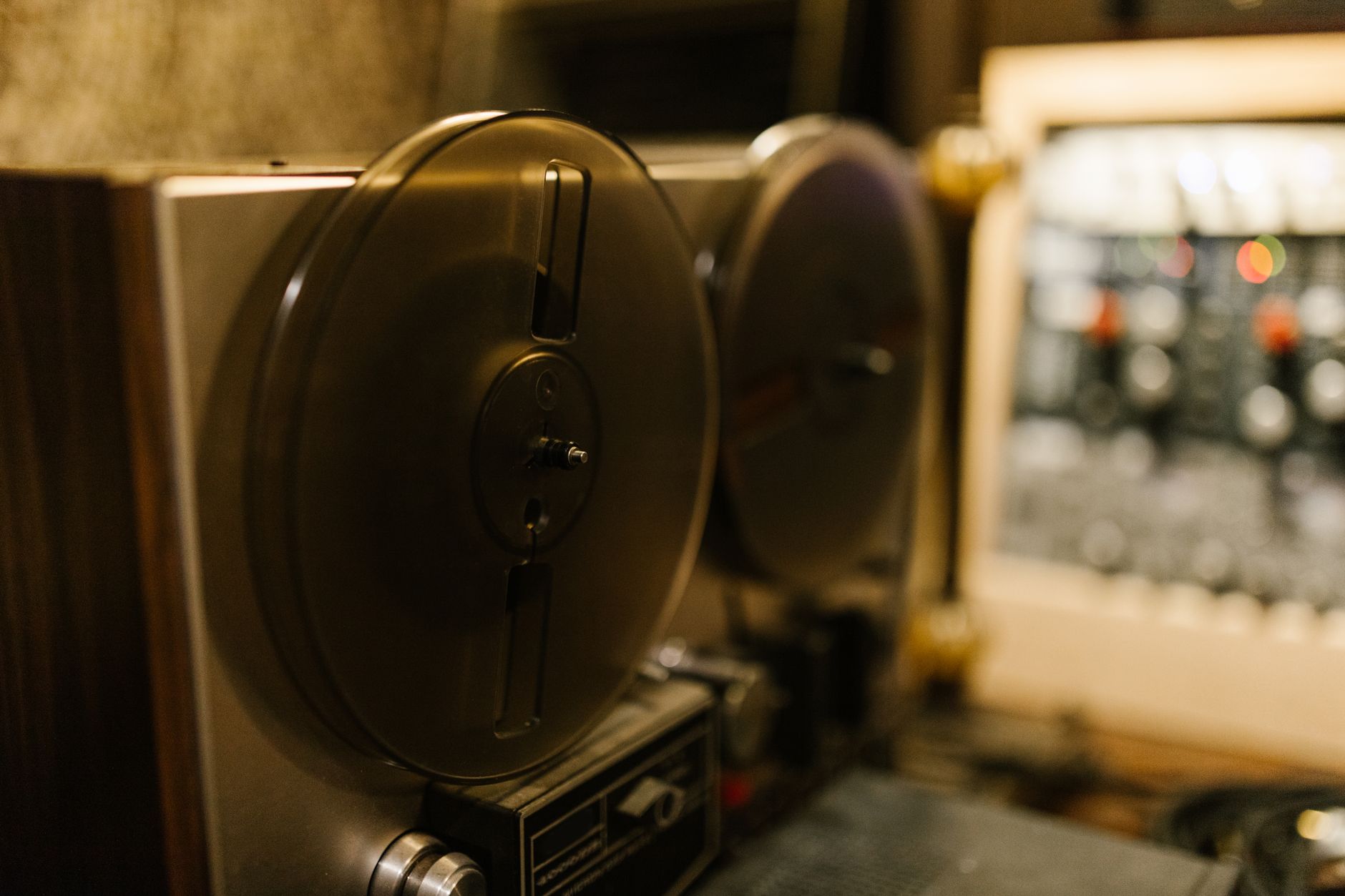 Analog Recording Studio Engineer